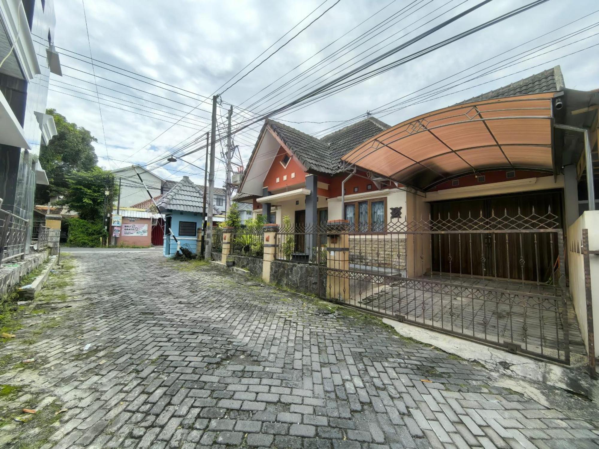 Mutiara Babarsari Homestay Jogja Yogyakarta Exterior foto